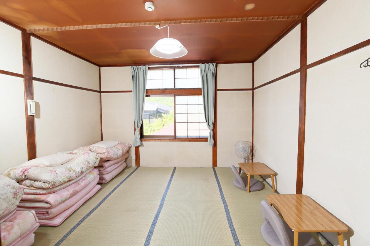 Guest House Shikotsu Kamui Τσιτόσε Εξωτερικό φωτογραφία